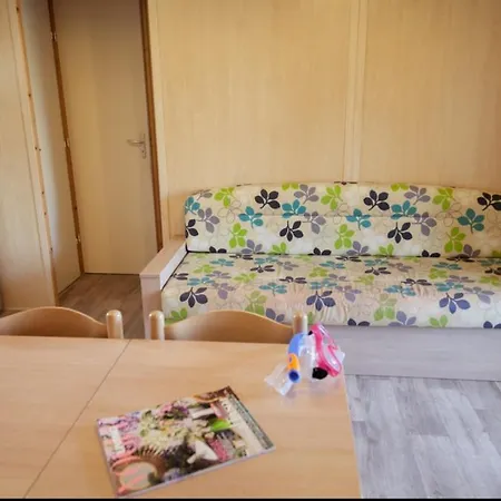 Senia Tucan Lloret de Mar