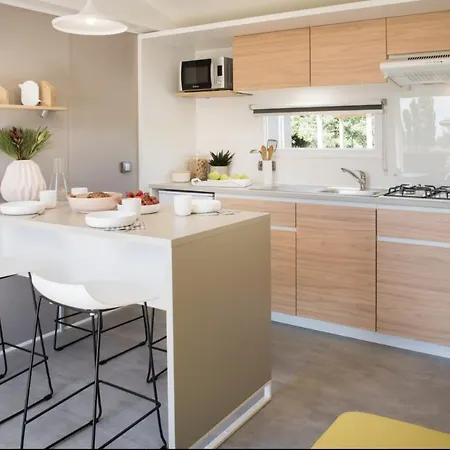 Campingplatz Senia Tucan 2*