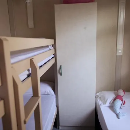 Senia Tucan Kamp alanı Lloret de Mar