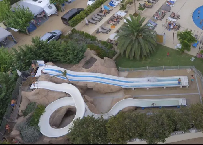 Senia Tucan Campsite 2*