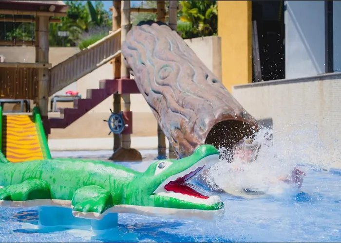 Senia Tucan Lloret de Mar