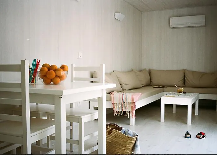 Senia Tucan Campsite 2*