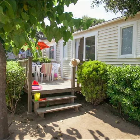 مكان تخييم Senia Tucan يوريت دي مار