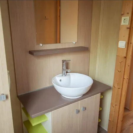 Senia Tucan مكان تخييم